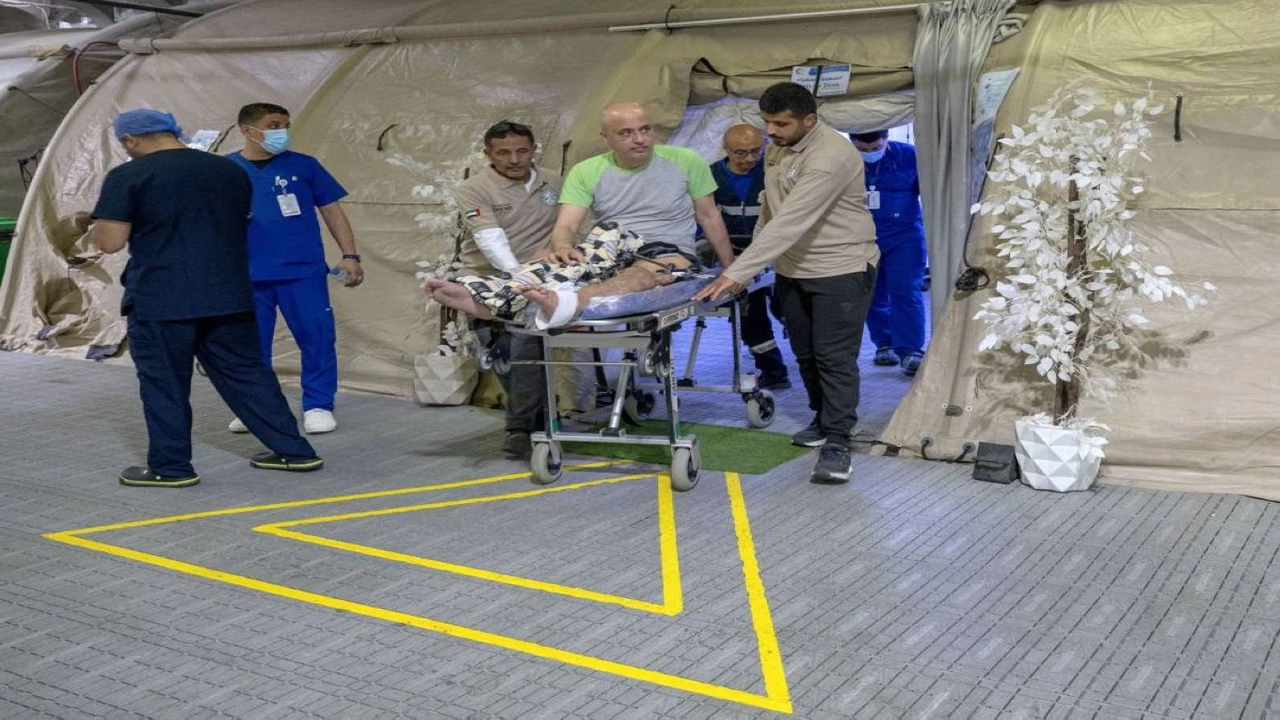 المستشفى العائم في العريش يستقبل حالتين من غزة وسط الأزمات المتزايدة